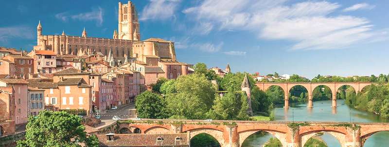 Photo de la ville d'Albi dans le Tarn avec vu sur sa Cathédrale