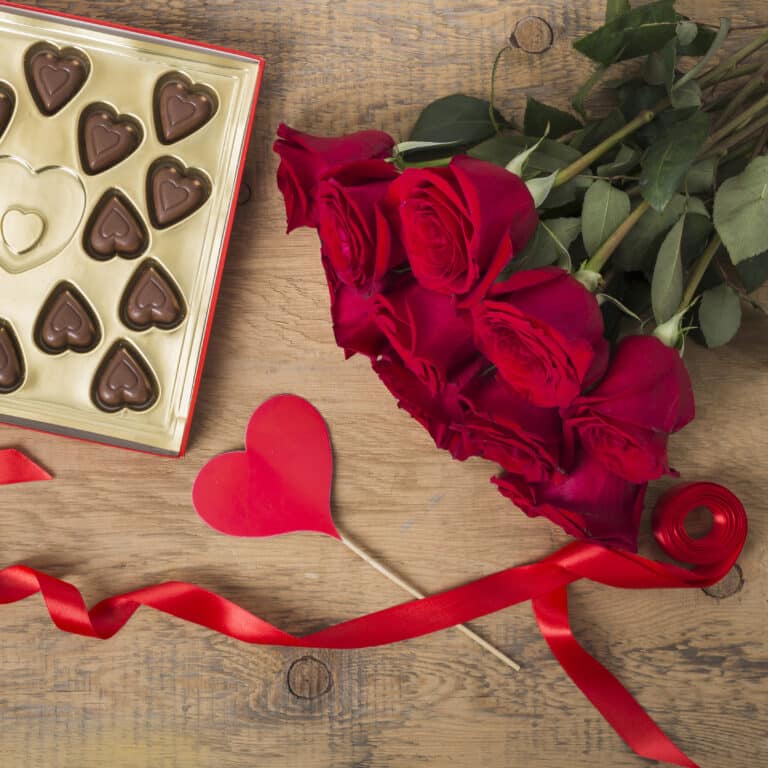 beau-bouquet-de-roses-et-de-chocolat